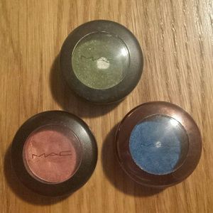 Authentic mac shadows