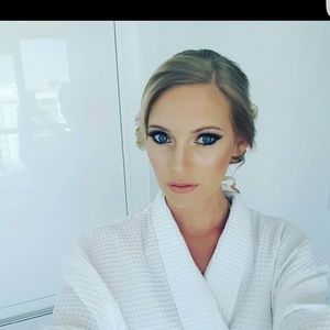 Meet your Posher, Leigha