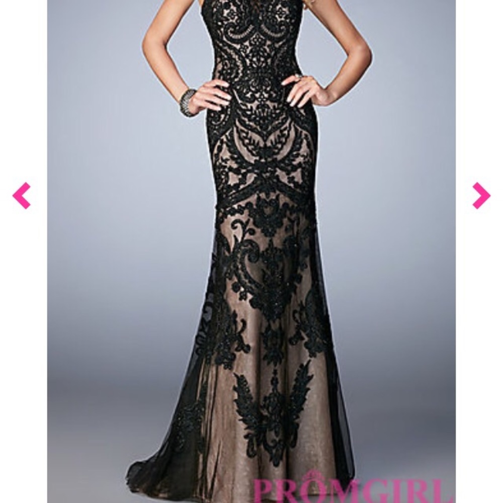 Burgundy Maroon Red prom dress w/ black lace