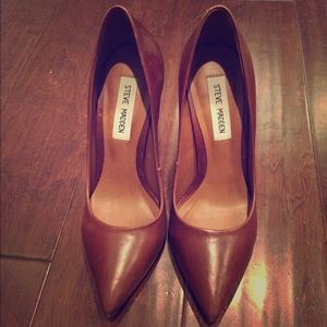 Steve Madden high heels/pumps, size 7. (6.5 feel)