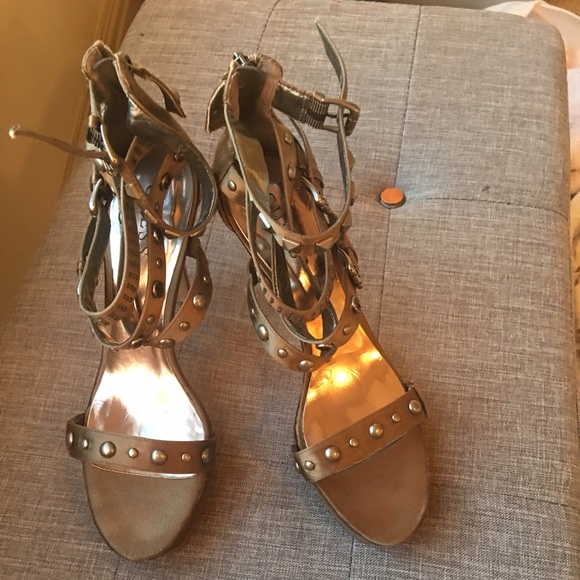 Military green guess sandals with studs