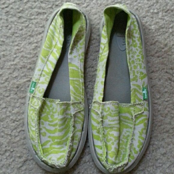 Super cute slip ons