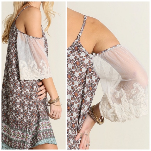 Vintage Print Cold Shoulder Dress - Picture 2 of 4