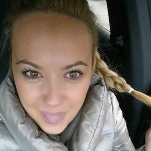 Meet your Posher, Dagmara