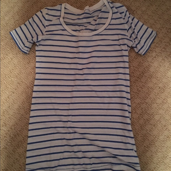 Lululemon tshirt