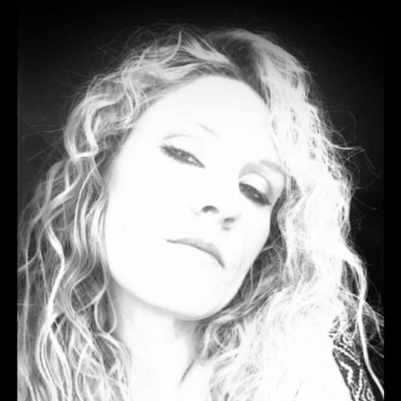 Meet your Posher, Ree anna - Picture 1 of 1