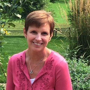 Meet your Posher, Debbie