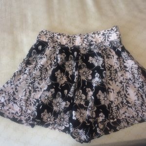 Free People soft flowy shorts SIZE 4