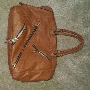 Steve Madden purse... zipper details very cute