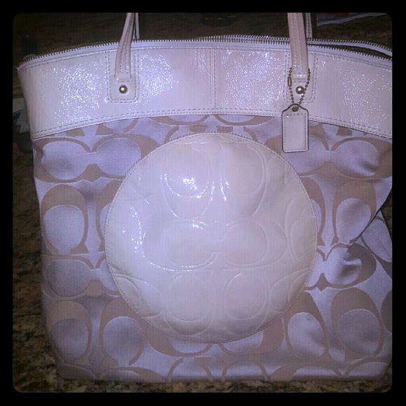 Authentic Coach White/Cream Purse