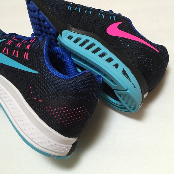Nike Women's Air Zoom Structure 18 - Picture 4 of 4