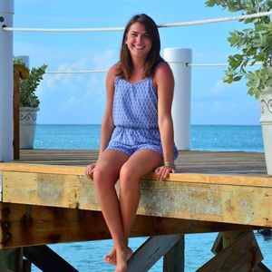 Meet your Posher, Monica