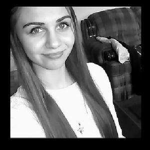 Meet your Posher, Kayla