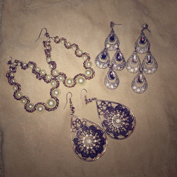 SOLD!!!!!! Bundle earrings deal!