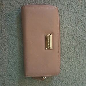 Steve Madden wallet