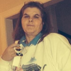 Meet your Posher, Becky