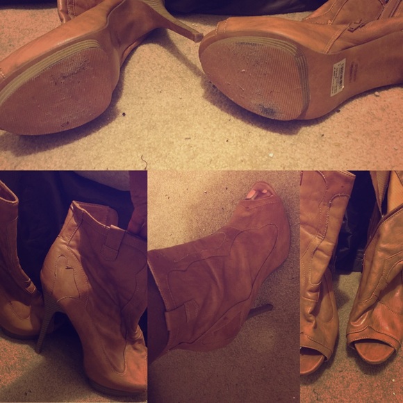 EUC Size 10 - open toe booties.