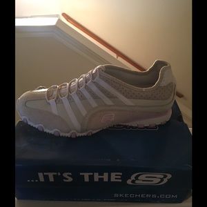 Skechers Tennis Shoes