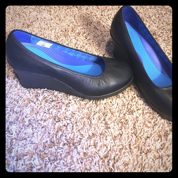 Croc wedges