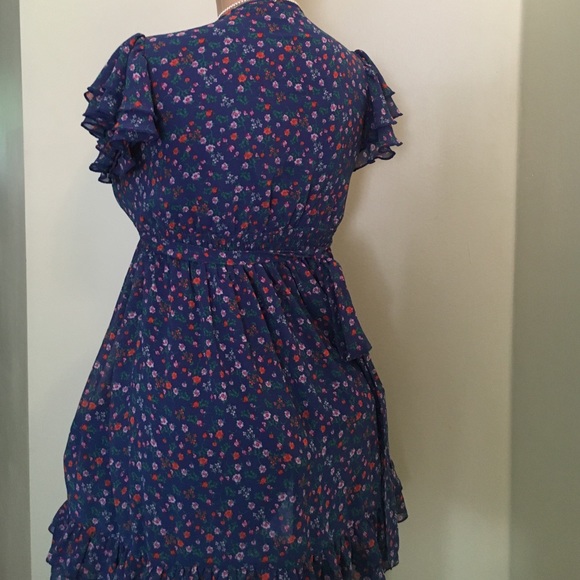 SPRING/SUMMER floral ruffle sleeve sweet💛 dress S - Picture 4 of 4