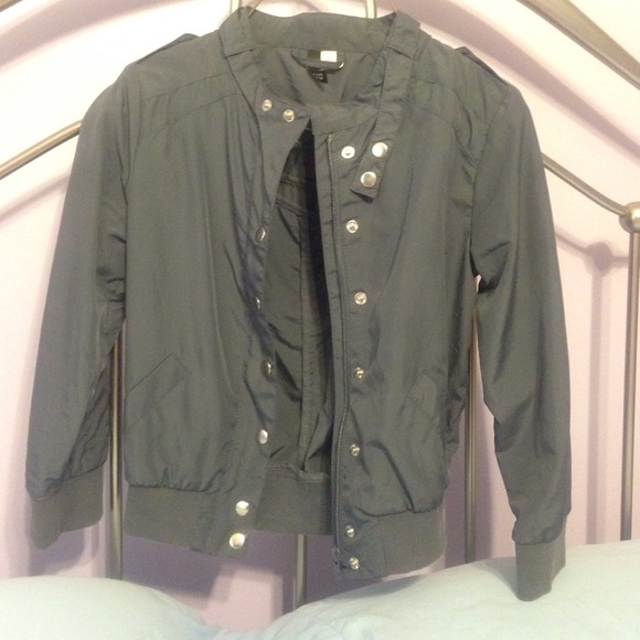 H&M size 2  gray  3/4 sleeve jacket