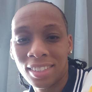 Meet your Posher, Niki