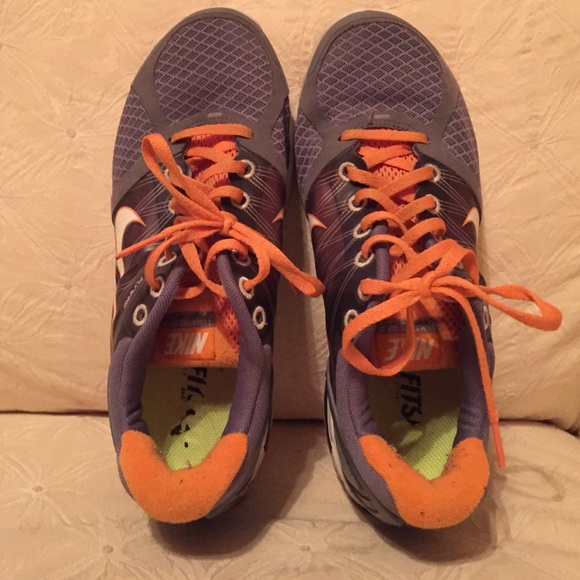 Nike women's shoes - Picture 2 of 4