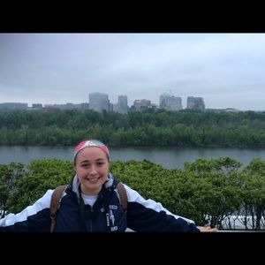 Meet your Posher, Briana