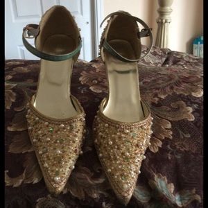 Route Heels . Size 10