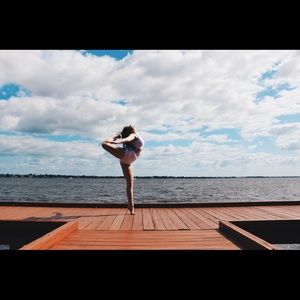 Meet your Posher, Claudia