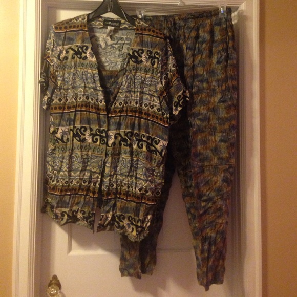 Casual pant suit - Picture 1 of 2