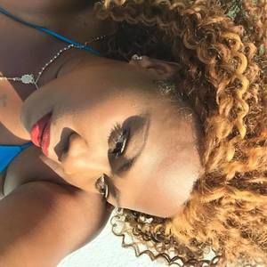 Meet your Posher, Sheila