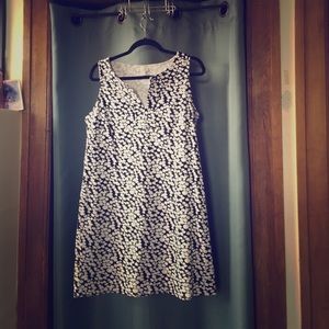 Black and white New York & Co. shift dress Size XL