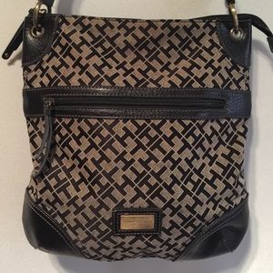 Incredible Tommy Hilfiger bag