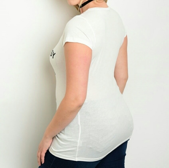 🚨CLOSET CLEAR OUT🚨plus tee - Picture 3 of 3