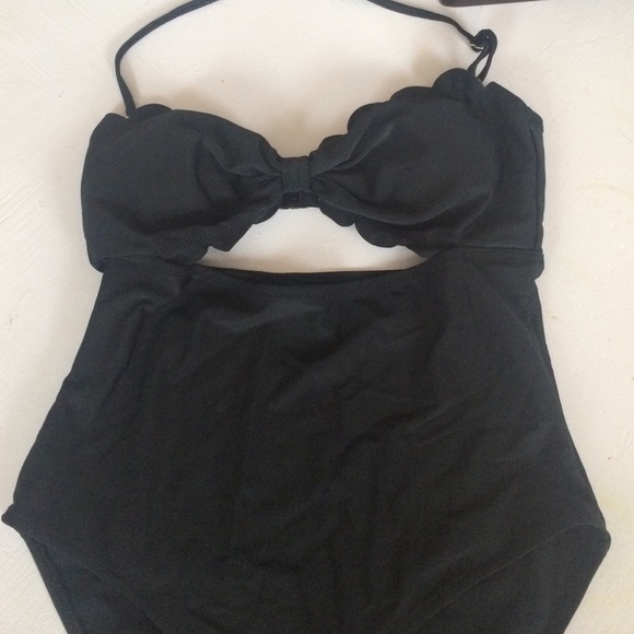 Black one-piece Bathing suit