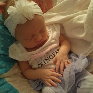 Meet your Posher, Candy