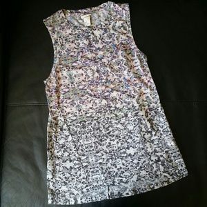 H&M pastel crew neck sleeveless top