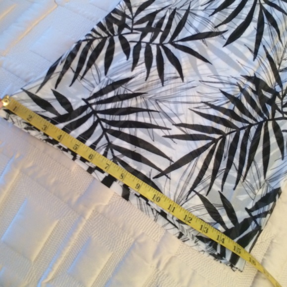 Mossimo for Target pants size XL - Picture 2 of 4