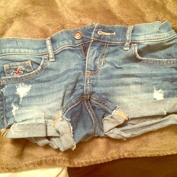Two pairs of HOLLISTER shorts!