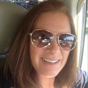 Meet your Posher, Carolyn