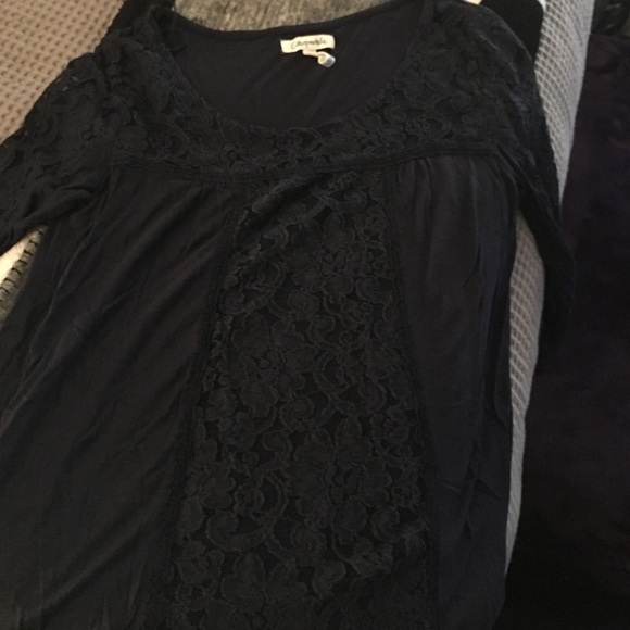 Aeropostale long sleeve shirt with lace!