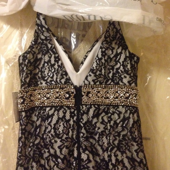 A mermaid styled black and white prom dress - Picture 3 of 3