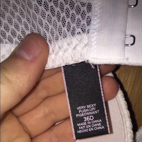 Victoria's Secret push up bra - Picture 3 of 4