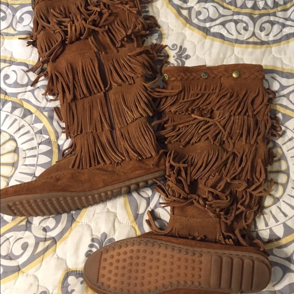 Minnetonka boots