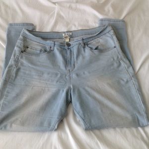 Stretch jeans. Size 15. Light blue. High rise.