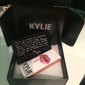 Kylie Lip Kit by Kylie Jenner (Candy K) BRAND NEW