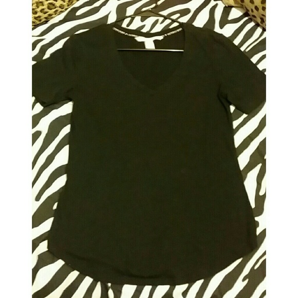 Victoria's Secret Basic V Neck Tee Medium