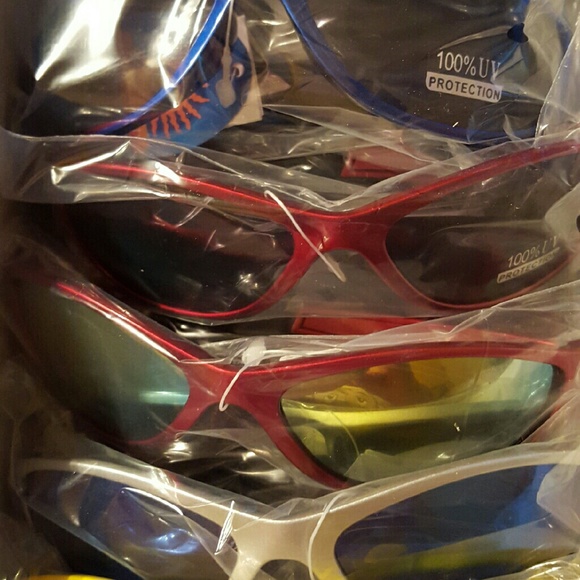 SUNGLASSES - Picture 1 of 1