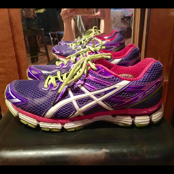 Asics Geo 2000 Running Shoes